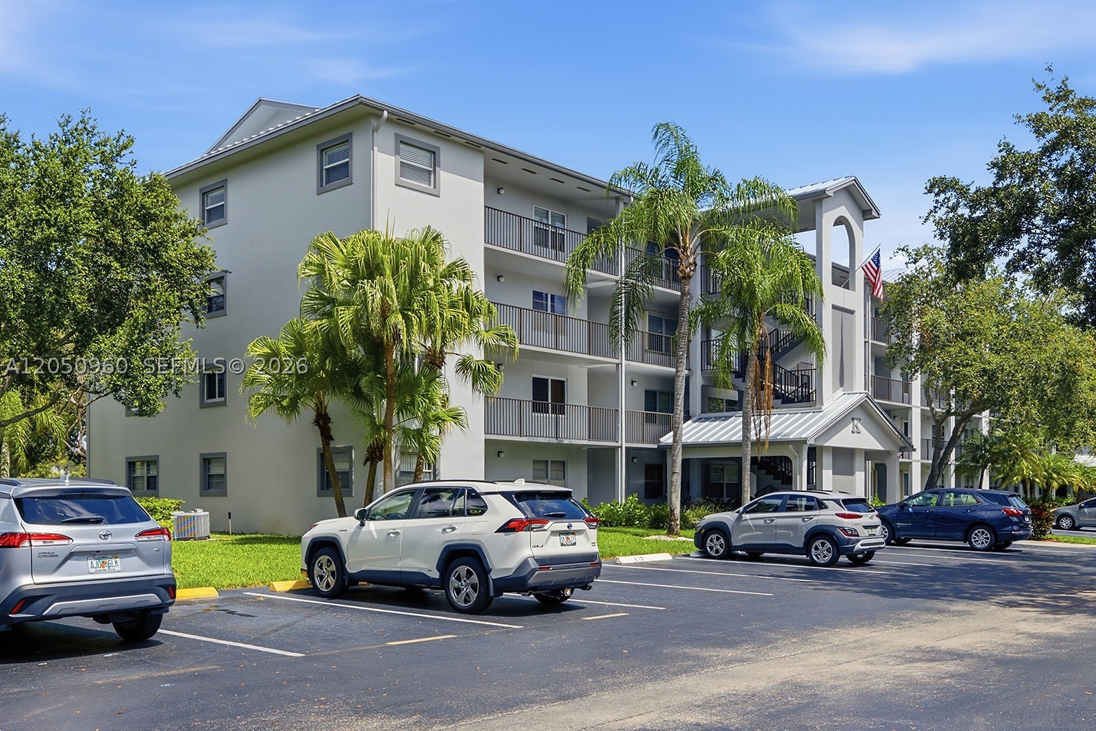 CAMBRIDGE AT CENTURY VILL - Residential