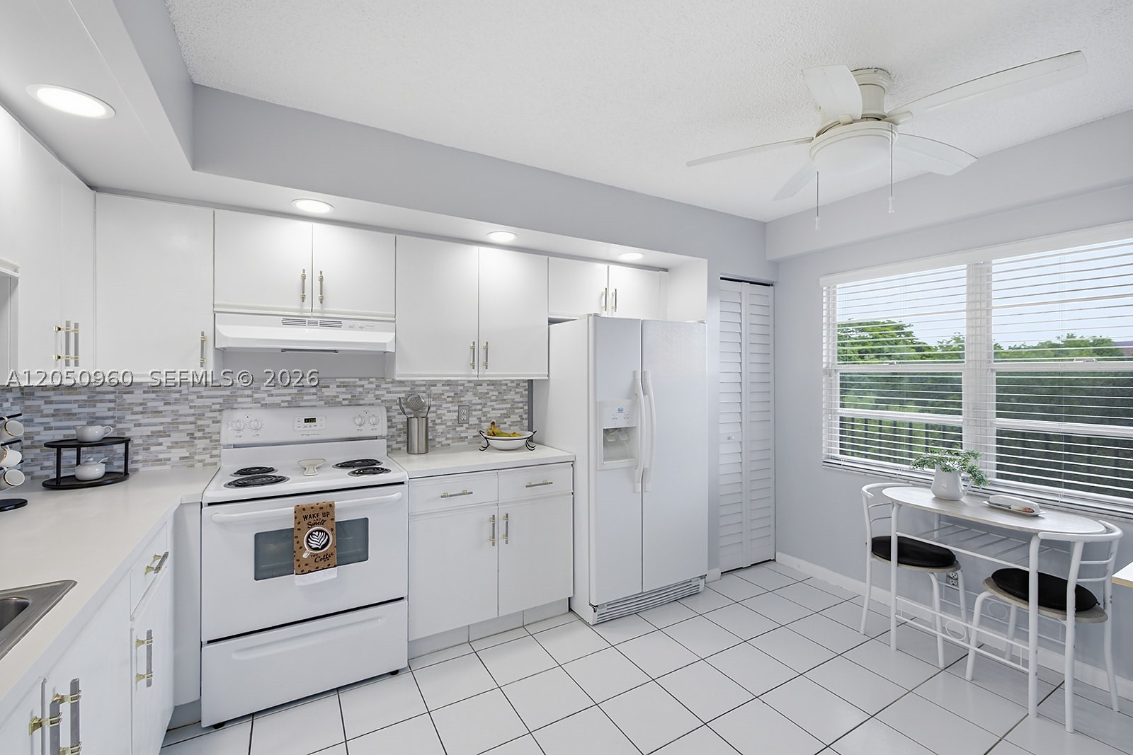 CAMBRIDGE AT CENTURY VILL - Residential