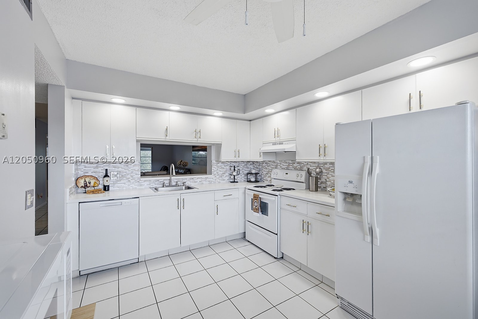 CAMBRIDGE AT CENTURY VILL - Residential