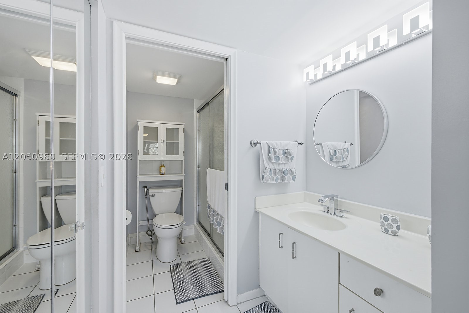 CAMBRIDGE AT CENTURY VILL - Residential