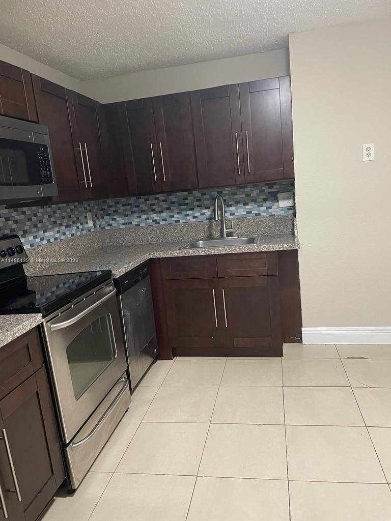 CONDADO REAL CONDO - Residential Lease