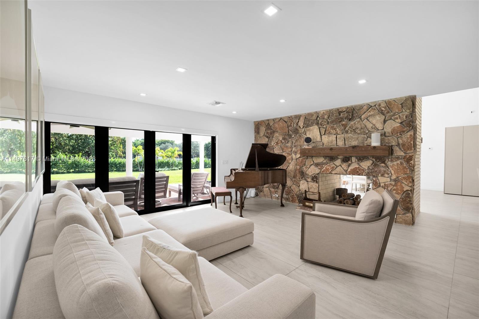 FLA FRUIT LANDS CO SUB NO - Residential