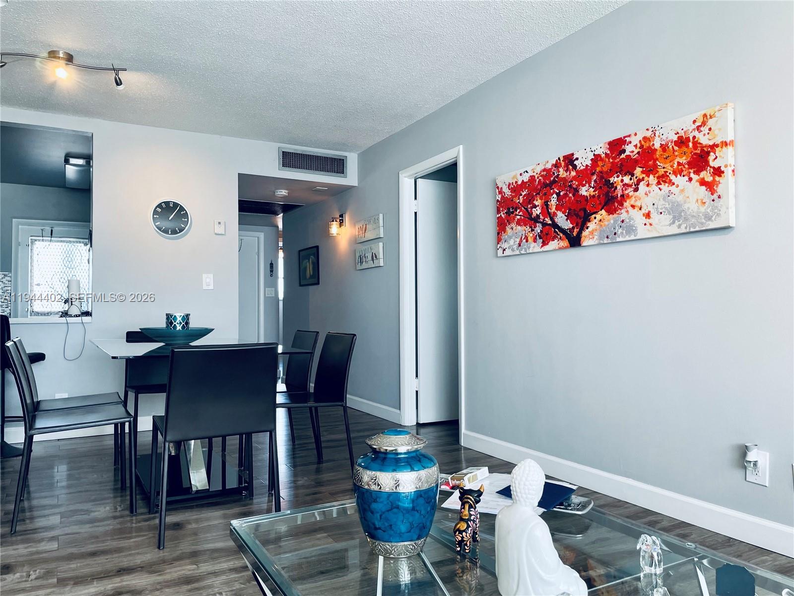 SHERIDAN LAKES CONDO APTS - Residential