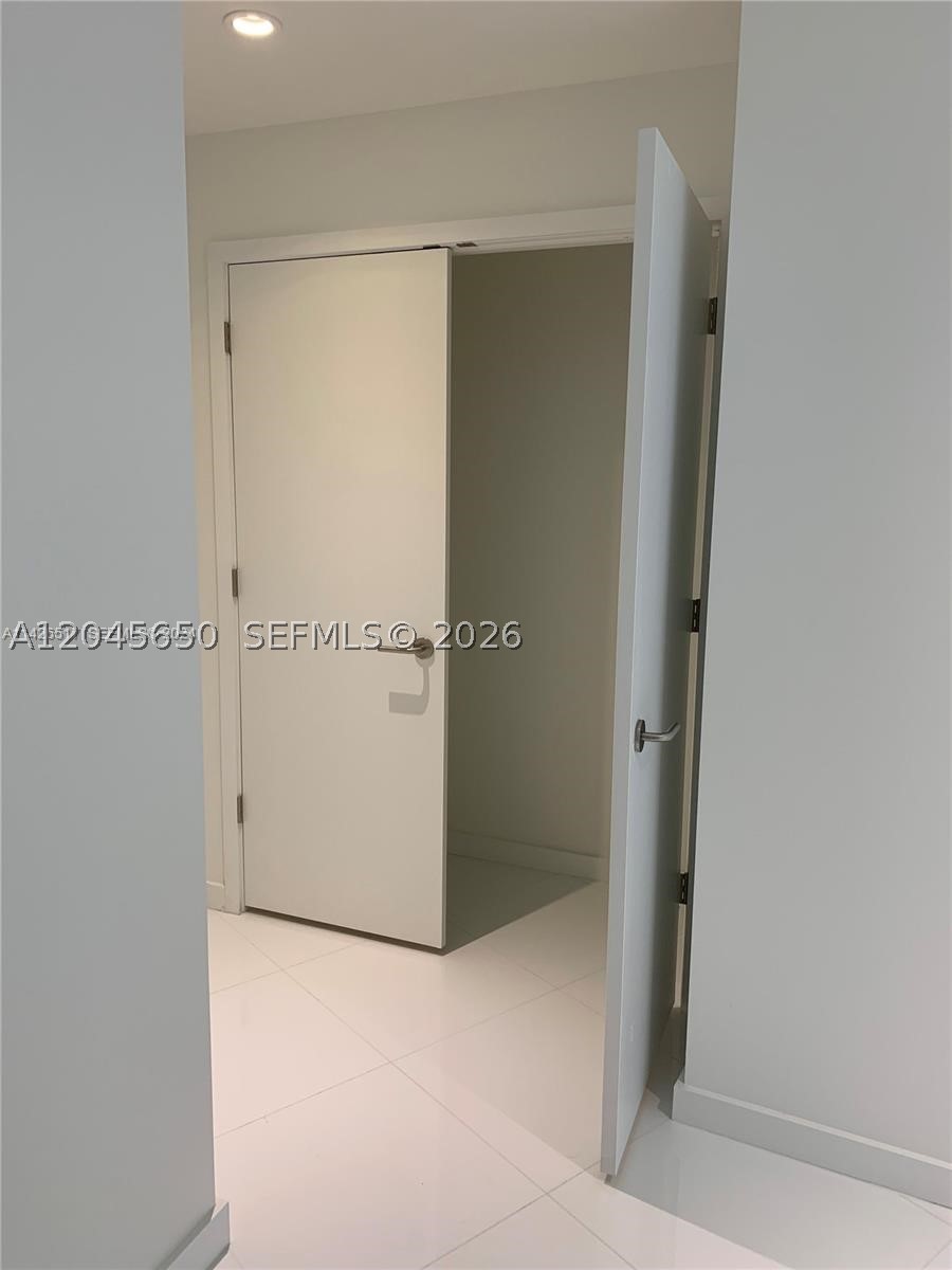 PARAMOUNT MIAMI WORLDCENT - Residential