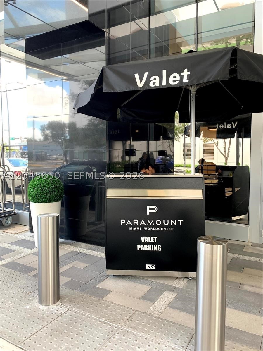 PARAMOUNT MIAMI WORLDCENT - Residential