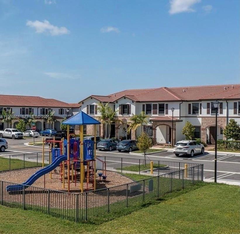 AQUABELLA NORTH REPLAT - Residential