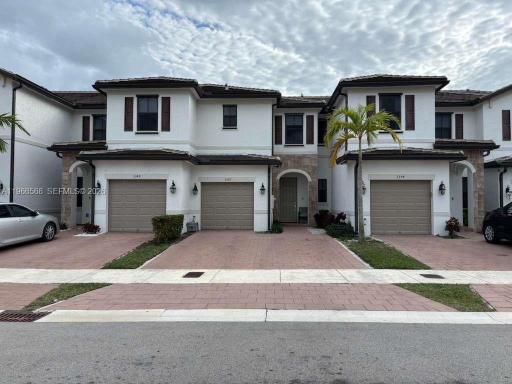 AQUABELLA NORTH REPLAT - Residential