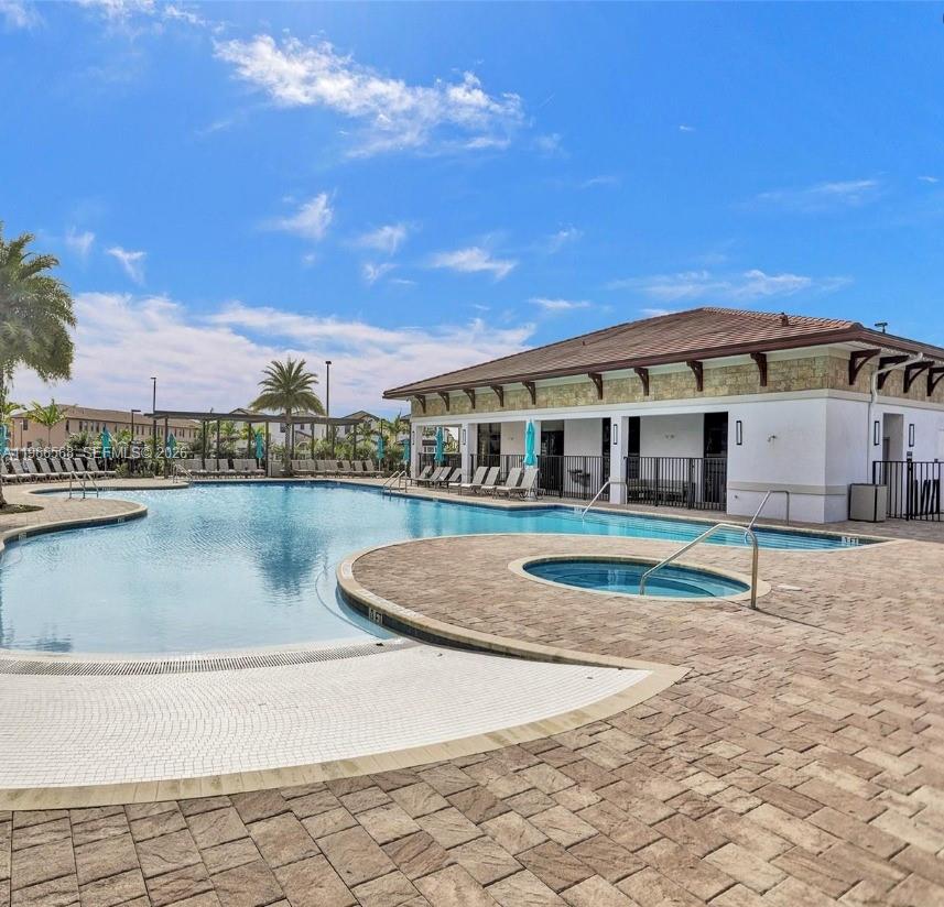 AQUABELLA NORTH REPLAT - Residential