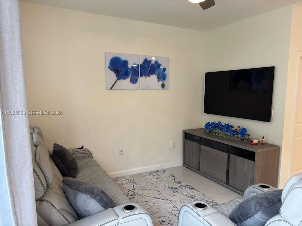 AQUABELLA NORTH REPLAT - Residential