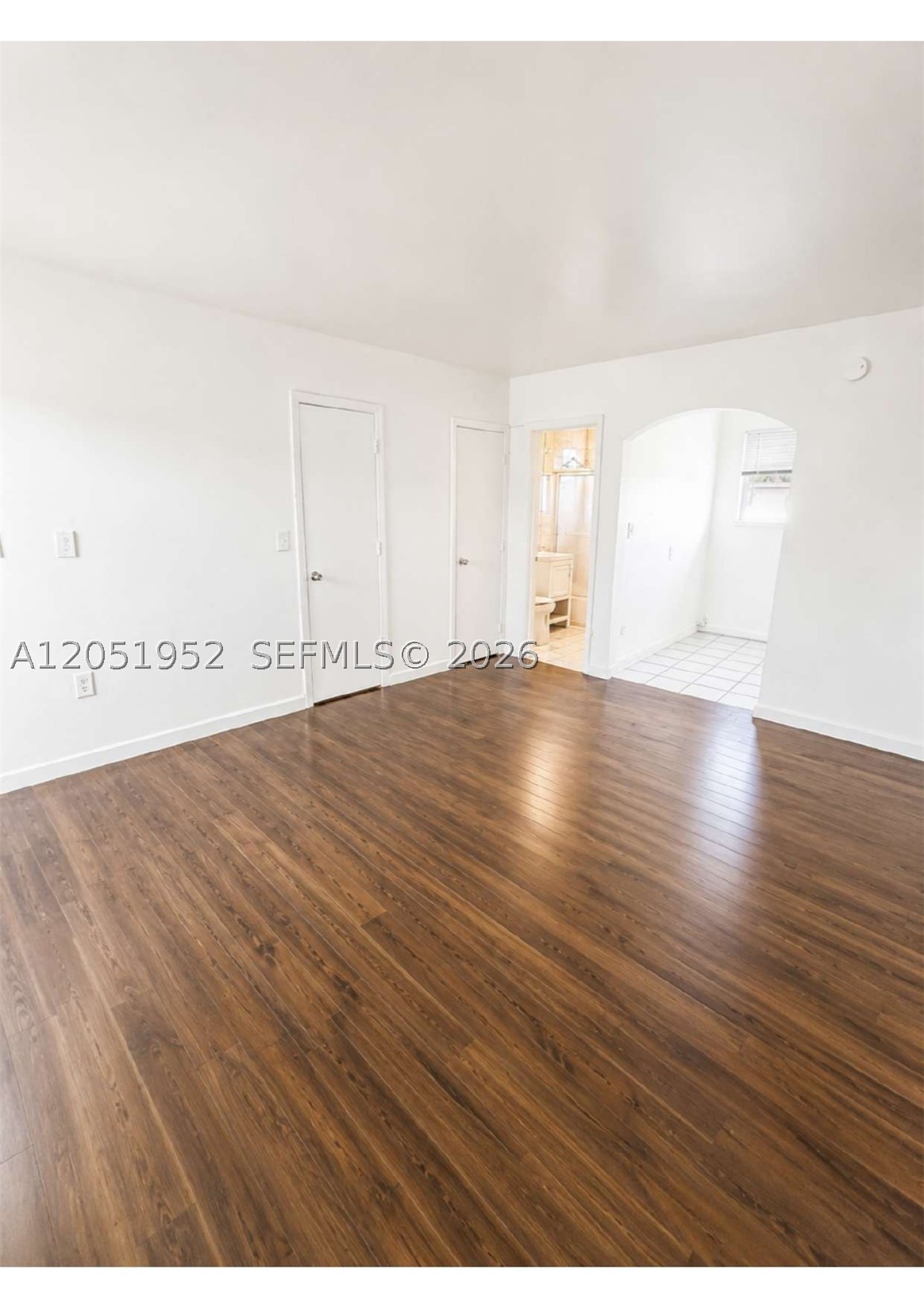 BAYSHORE PLAZA UNIT NO 2 - Residential Lease