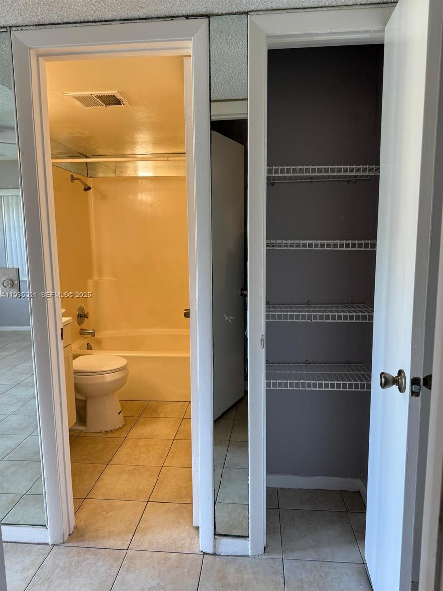 VILLAGE ON THE LAKE CONDO - Residential Lease