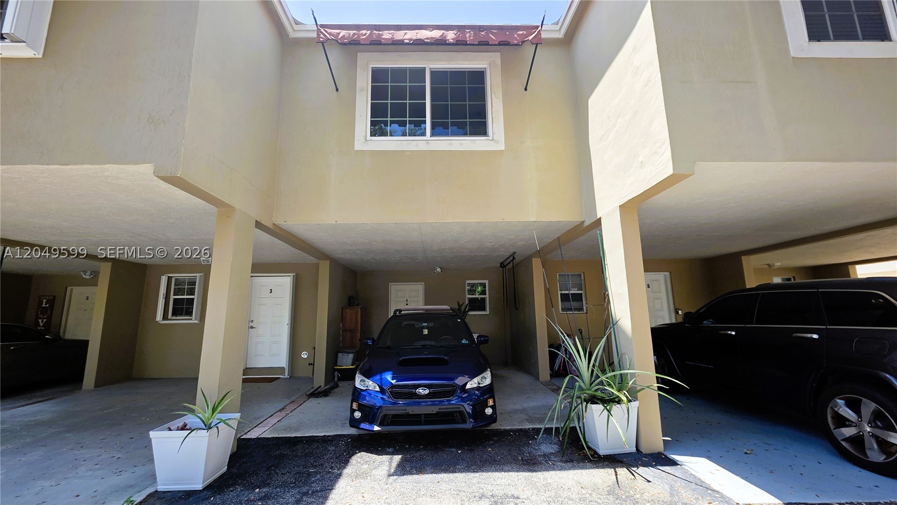 THE OAKS CONDO - Residential Lease