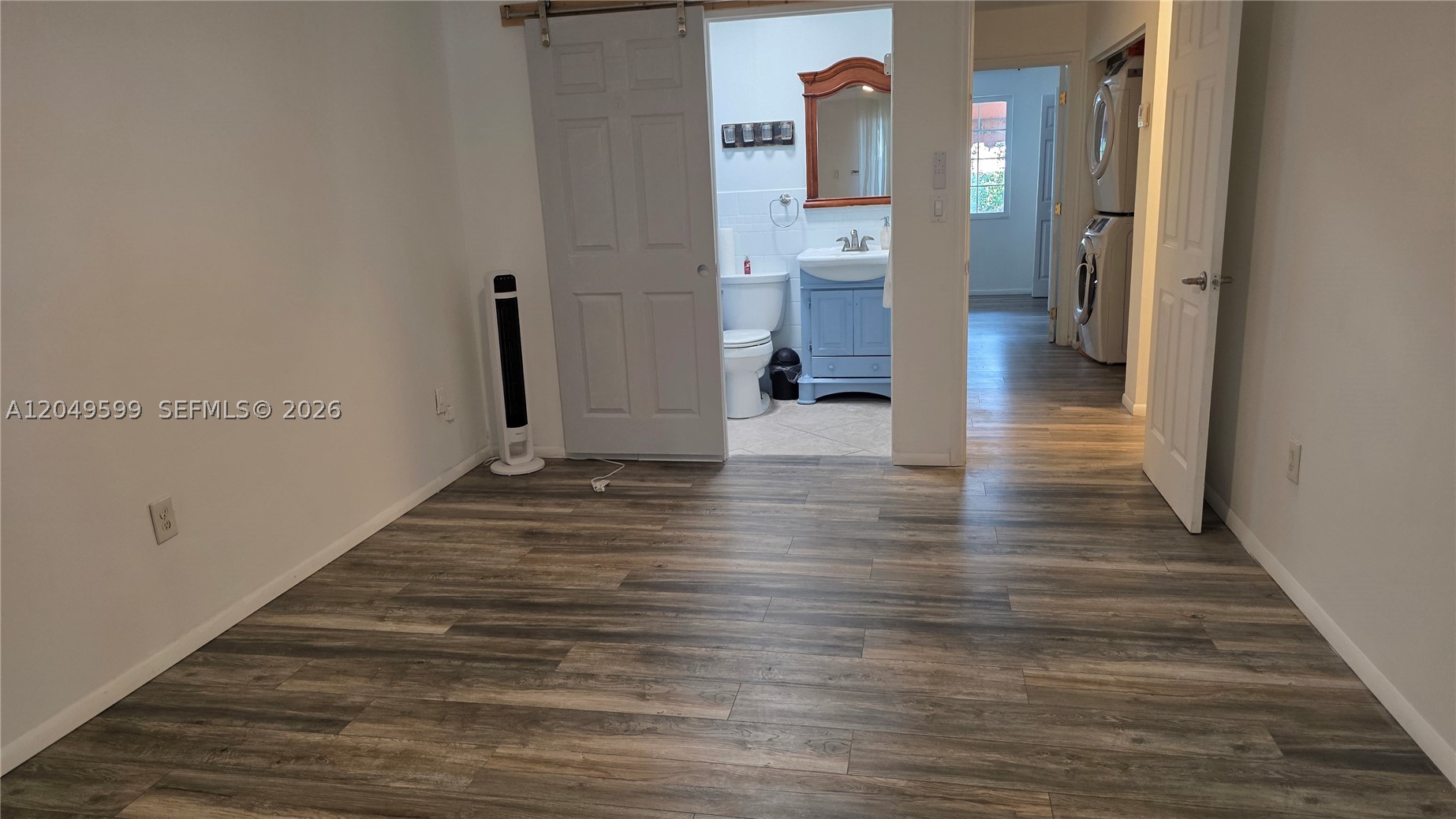 THE OAKS CONDO - Residential Lease
