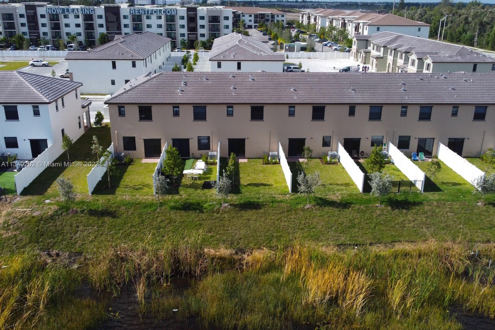AQUABELLA NORTH - Residential