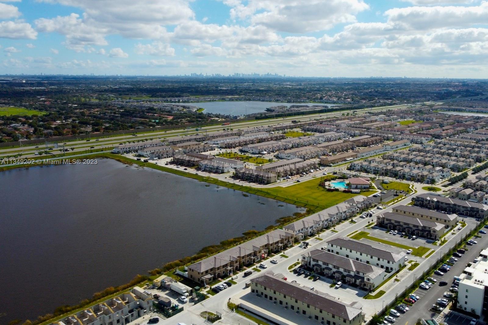 AQUABELLA NORTH - Residential