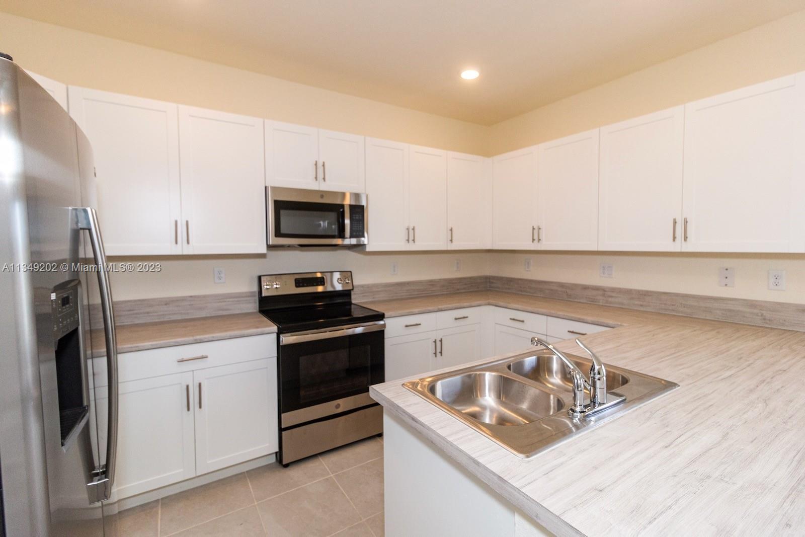 AQUABELLA NORTH - Residential