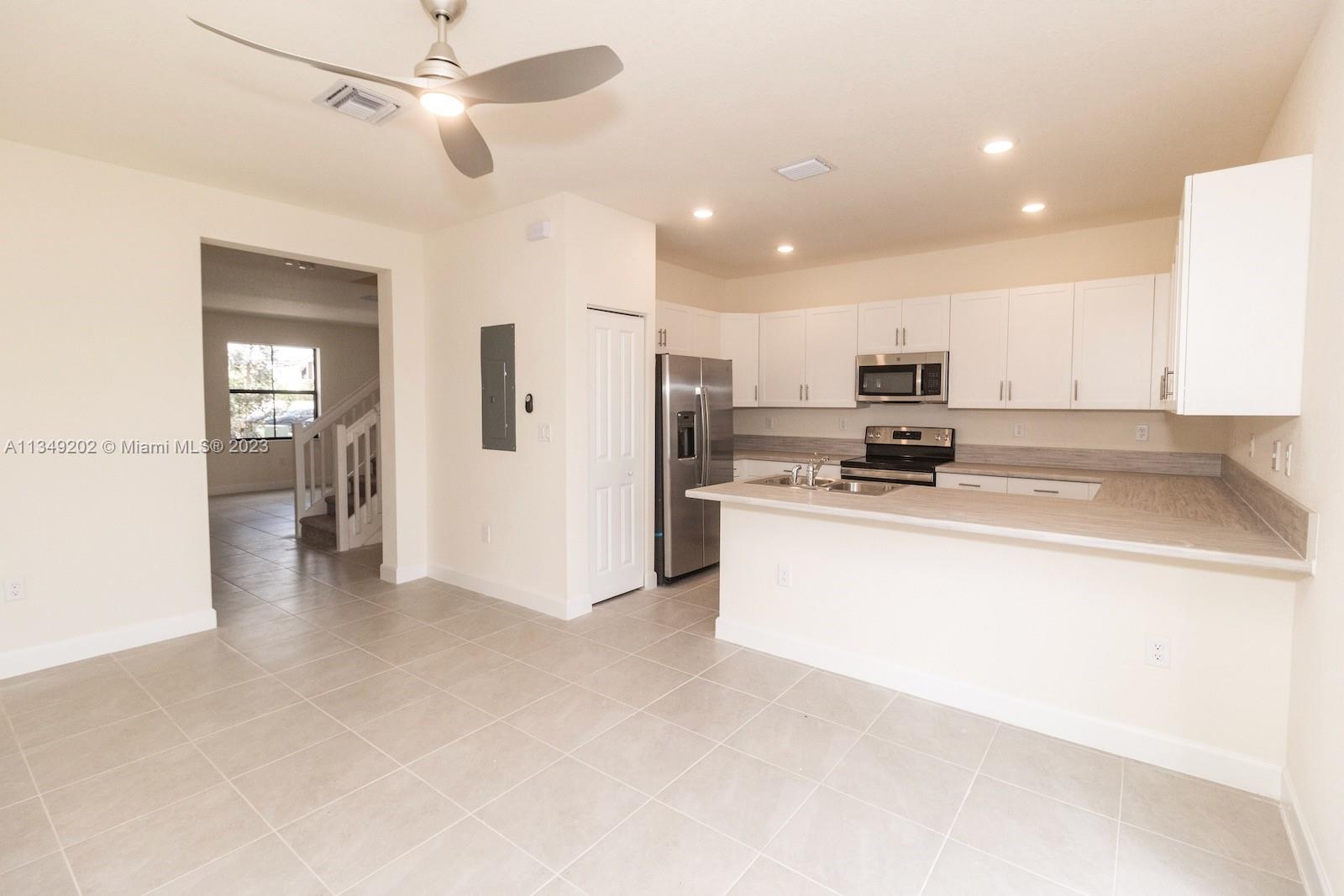 AQUABELLA NORTH - Residential