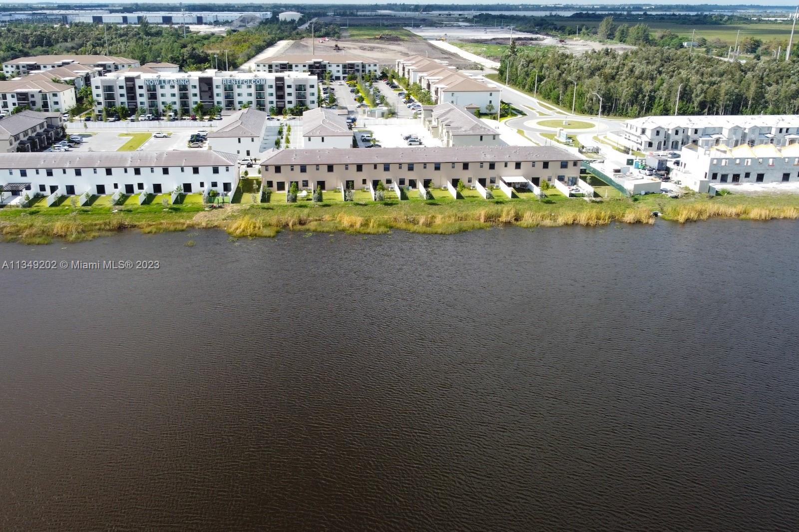 AQUABELLA NORTH - Residential