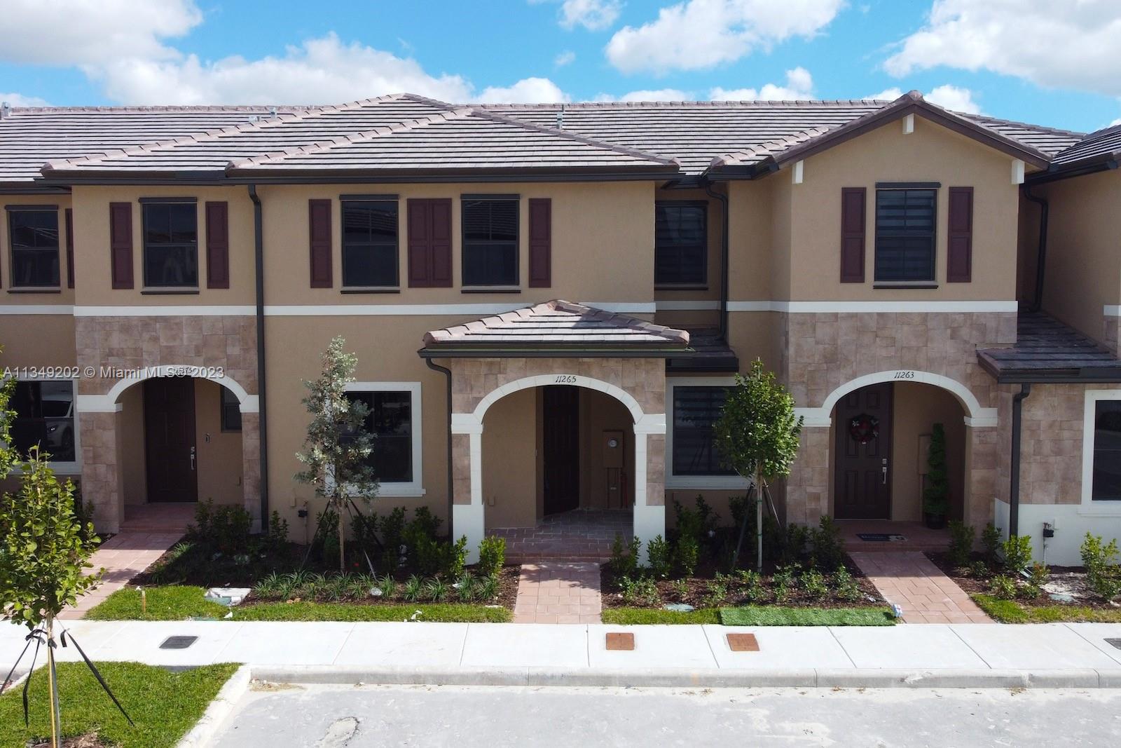 AQUABELLA NORTH - Residential