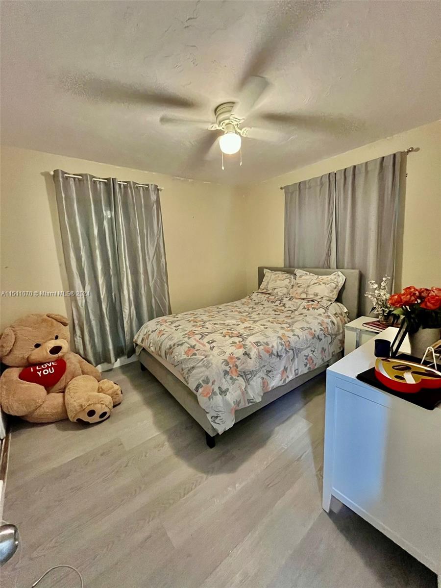 FAIRWAY ESTATES SEC SIX - Residential Lease
