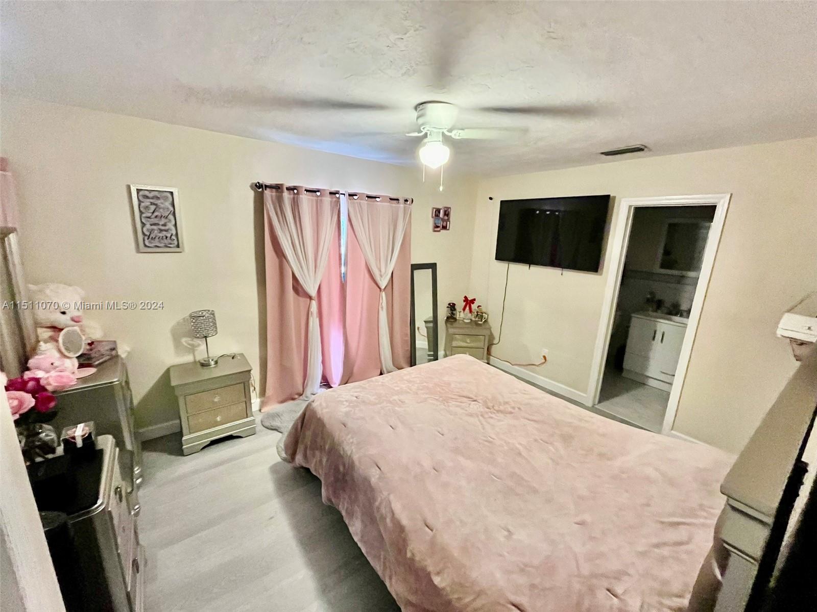 FAIRWAY ESTATES SEC SIX - Residential Lease