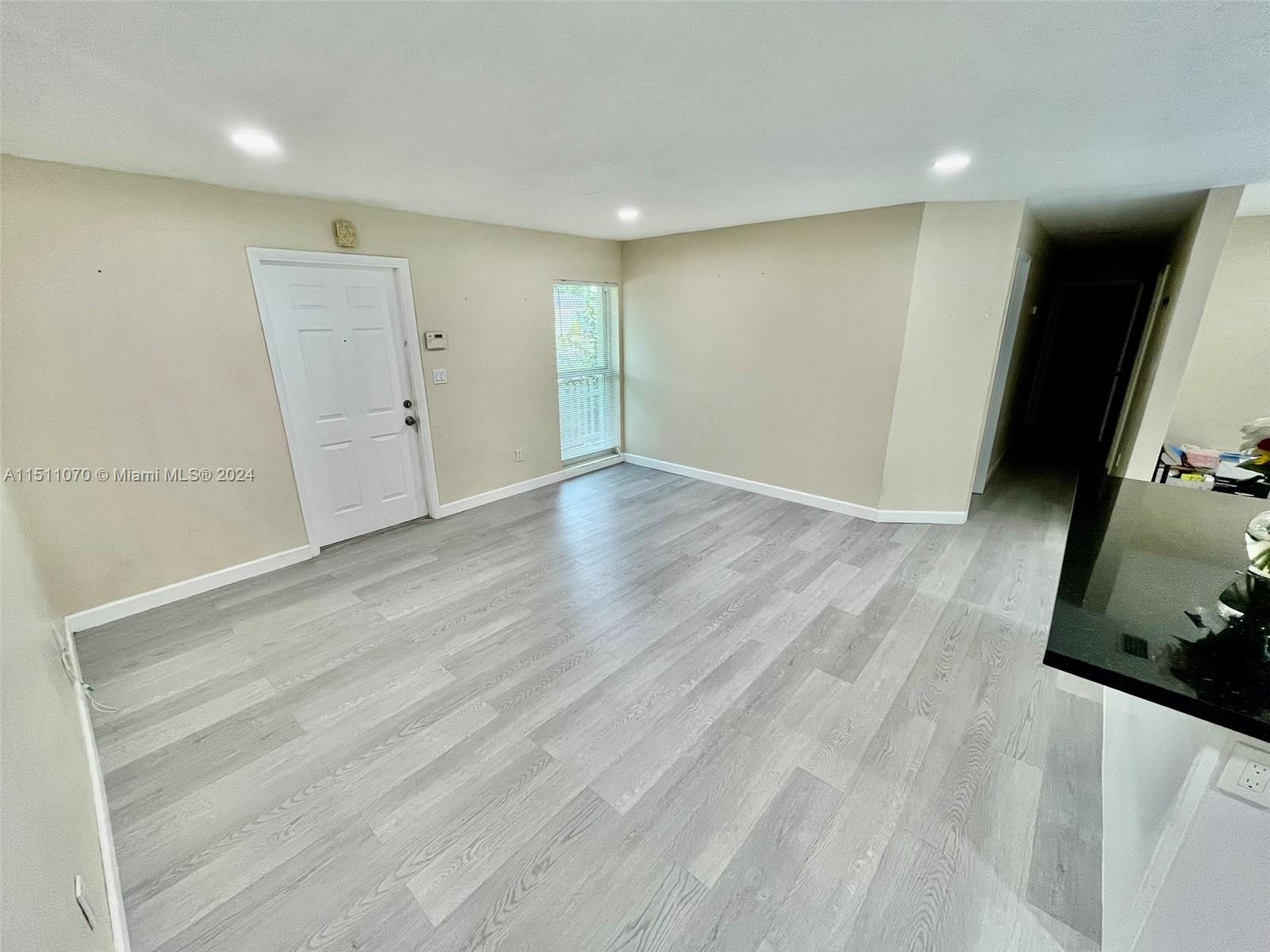 FAIRWAY ESTATES SEC SIX - Residential Lease