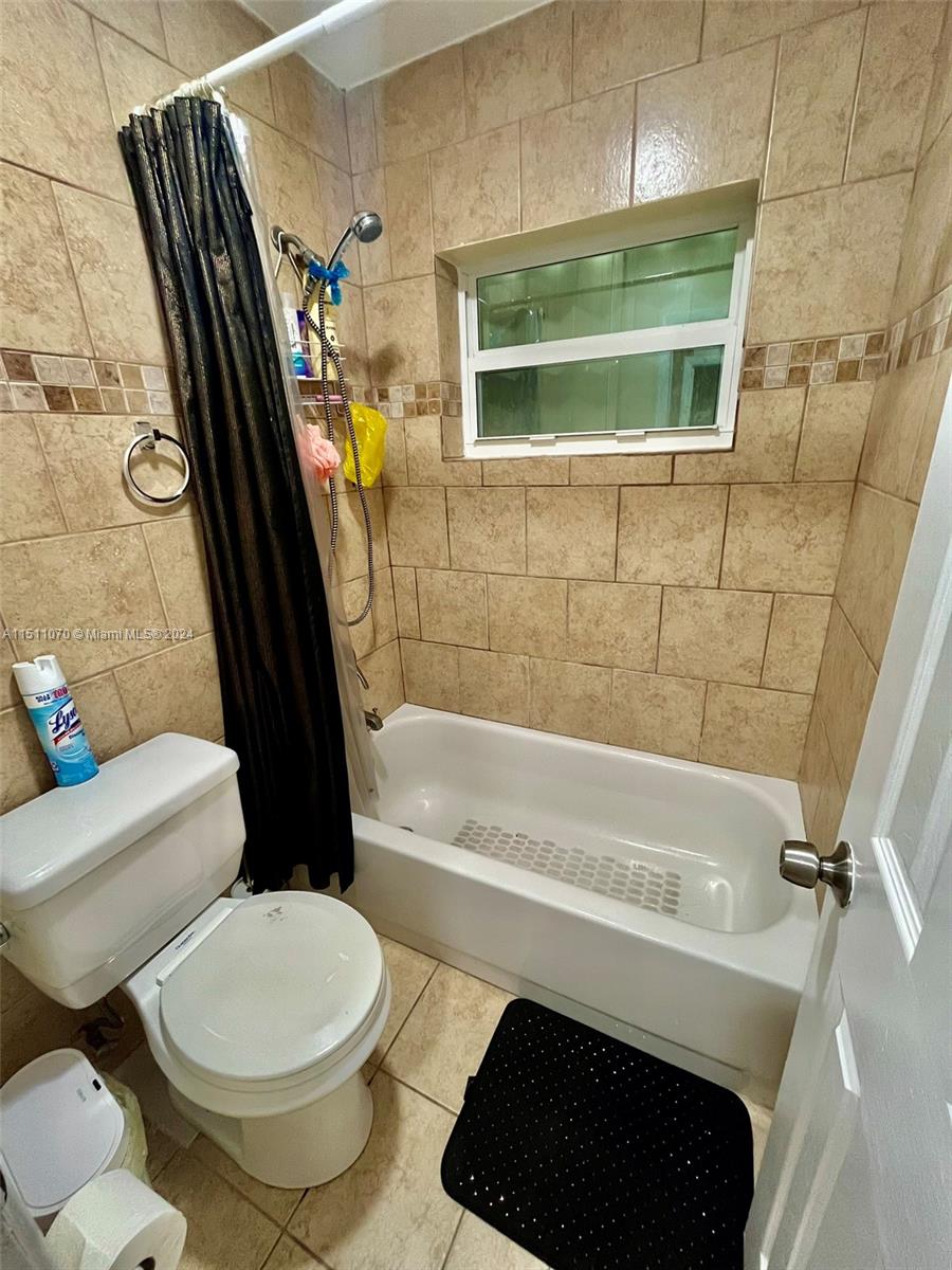 FAIRWAY ESTATES SEC SIX - Residential Lease