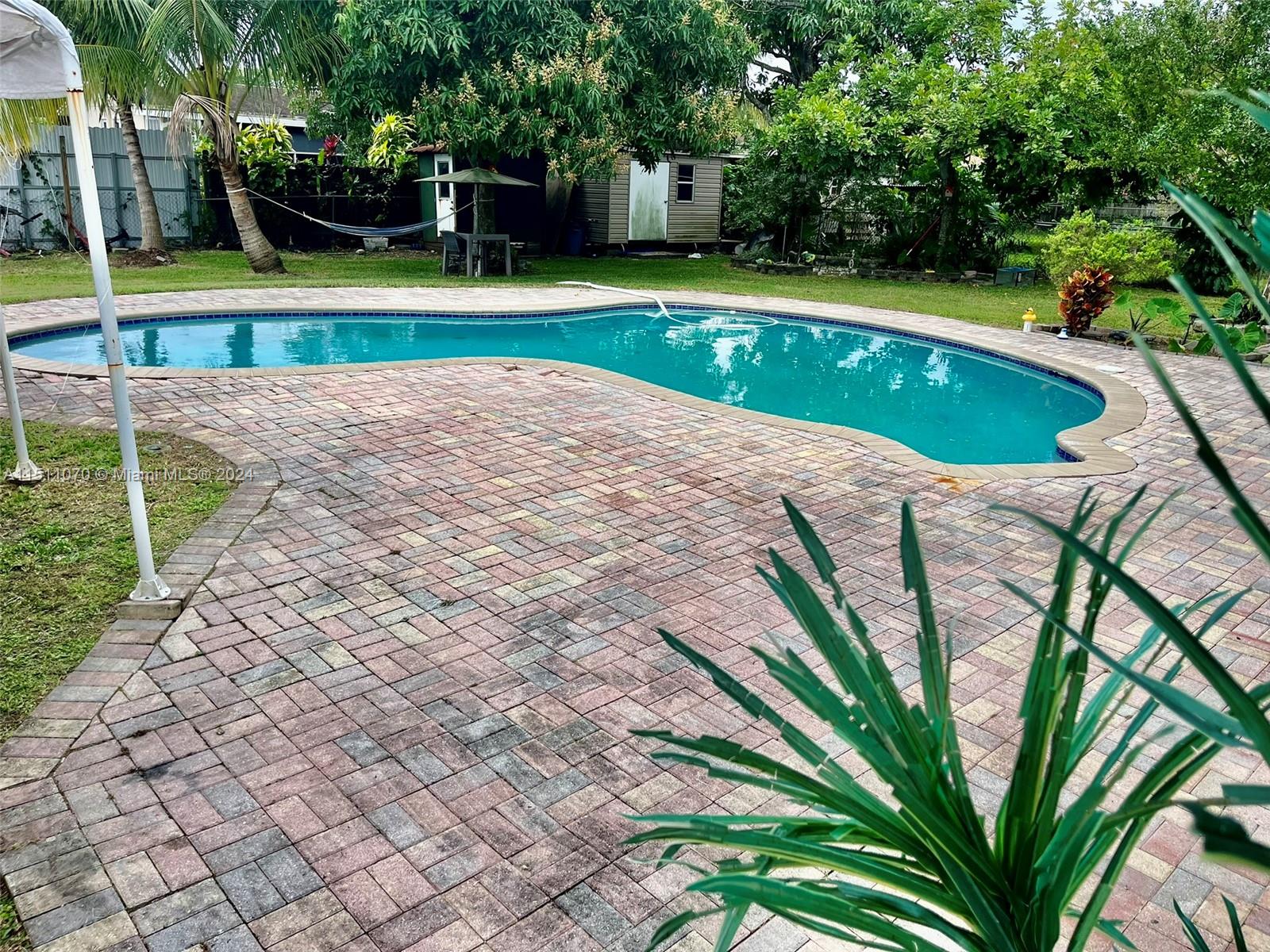 FAIRWAY ESTATES SEC SIX - Residential Lease