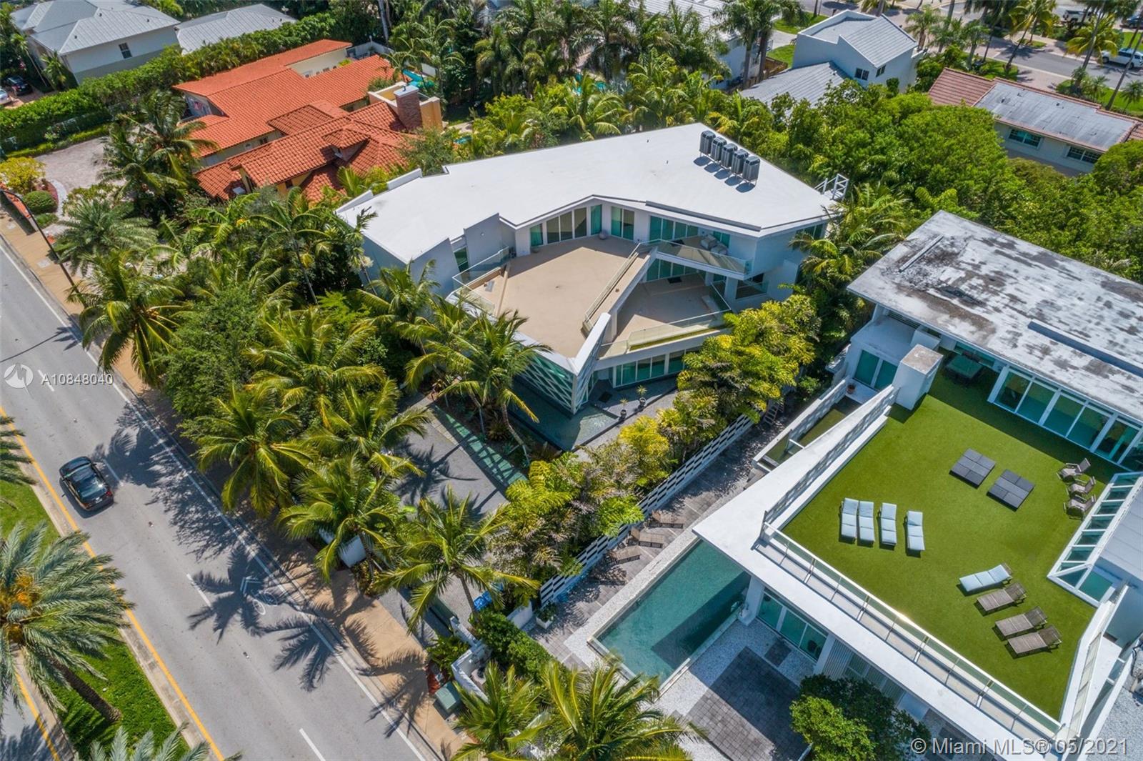 GOLDEN BEACH SEC B - Residential