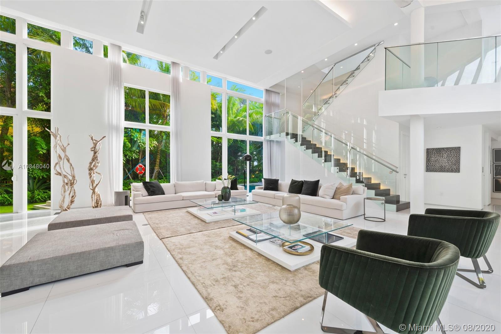 GOLDEN BEACH SEC B - Residential
