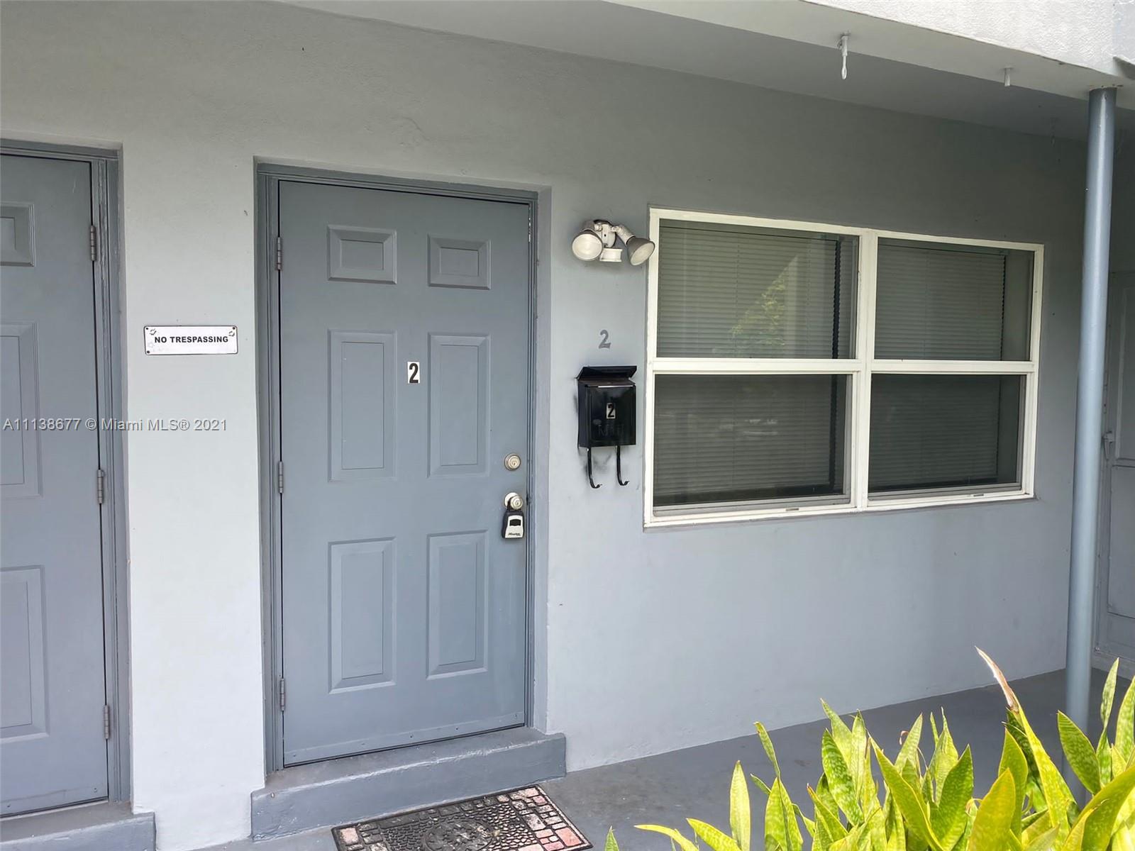 Hollywood Little Ranches - Residential Lease