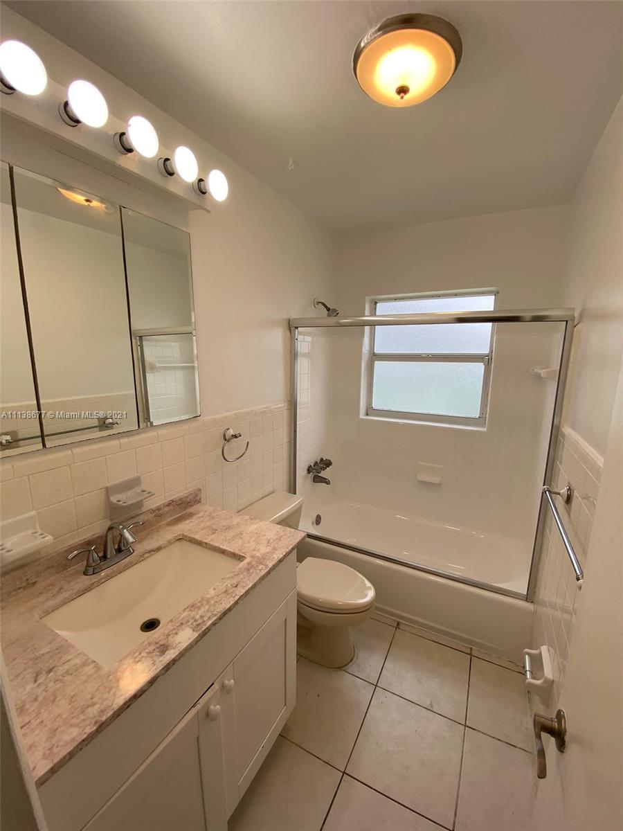 Hollywood Little Ranches - Residential Lease