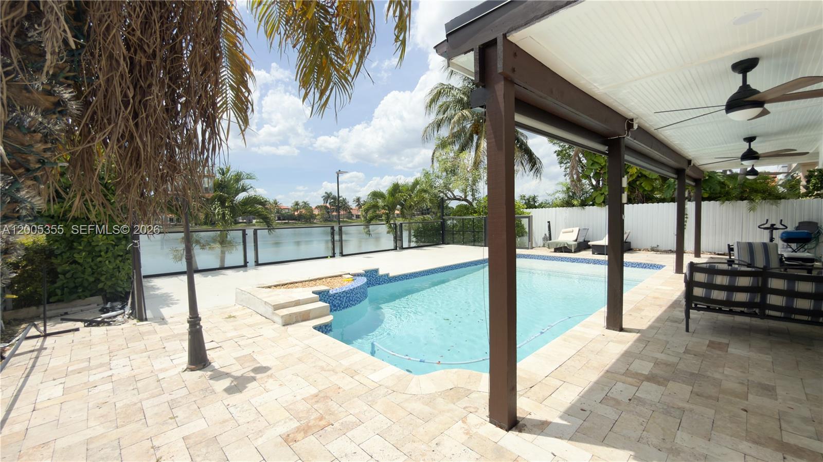 A B AT TAMIAMI TRAIL PHAS - Residential