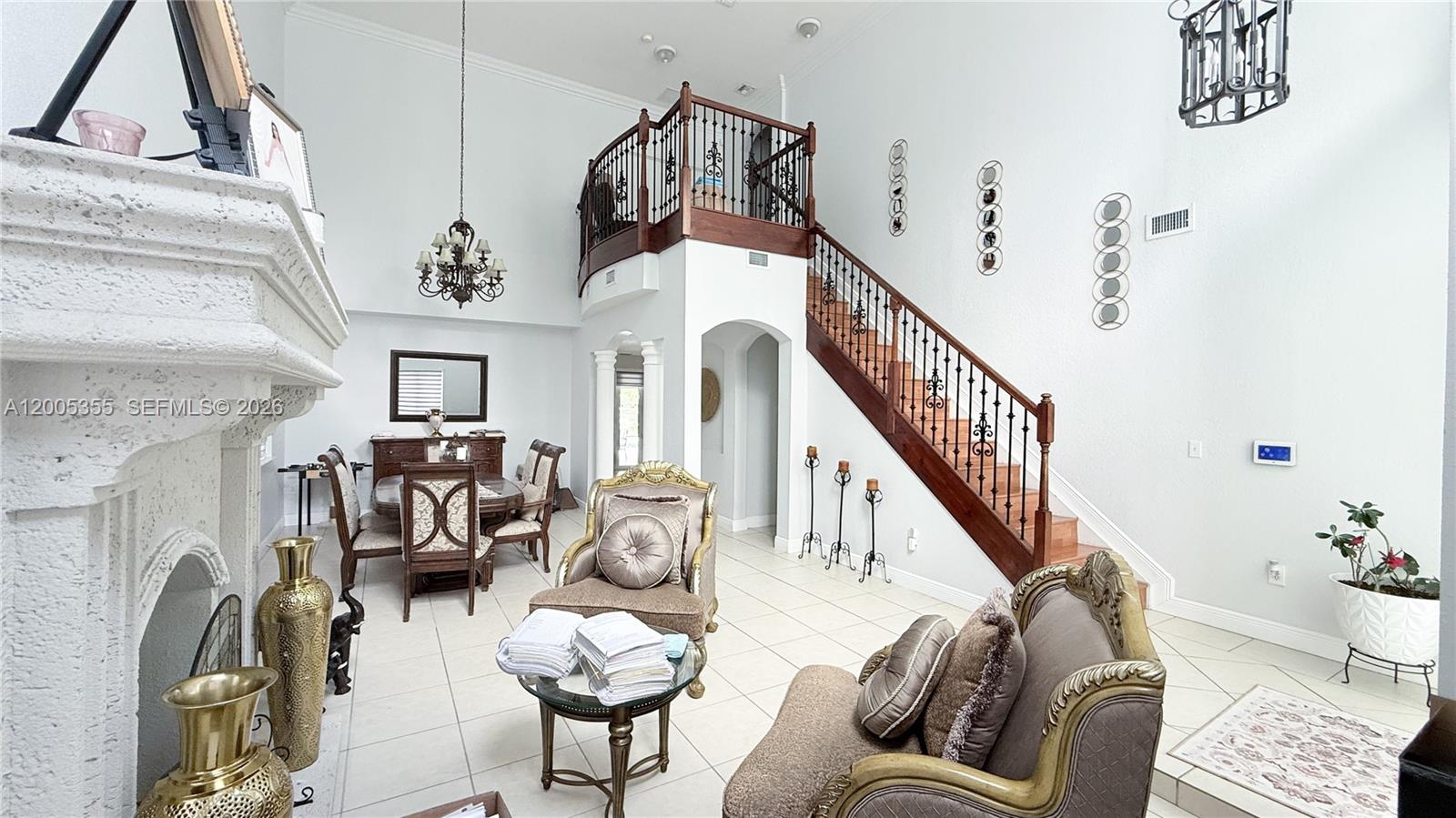 A B AT TAMIAMI TRAIL PHAS - Residential