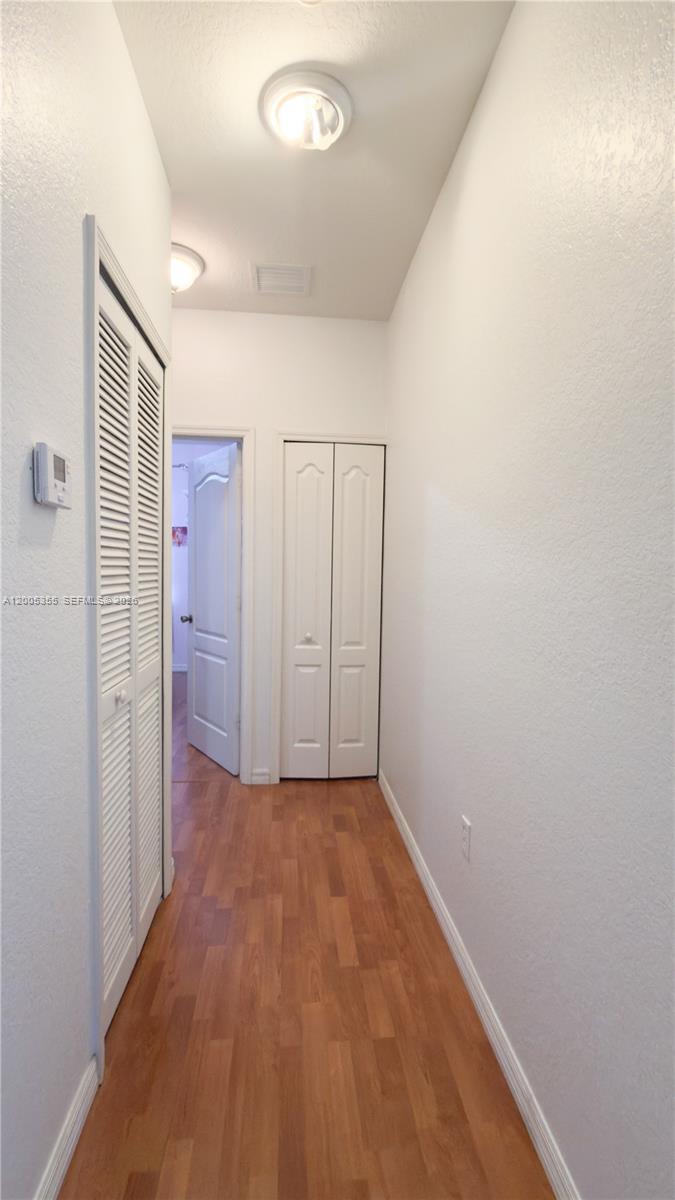 A B AT TAMIAMI TRAIL PHAS - Residential
