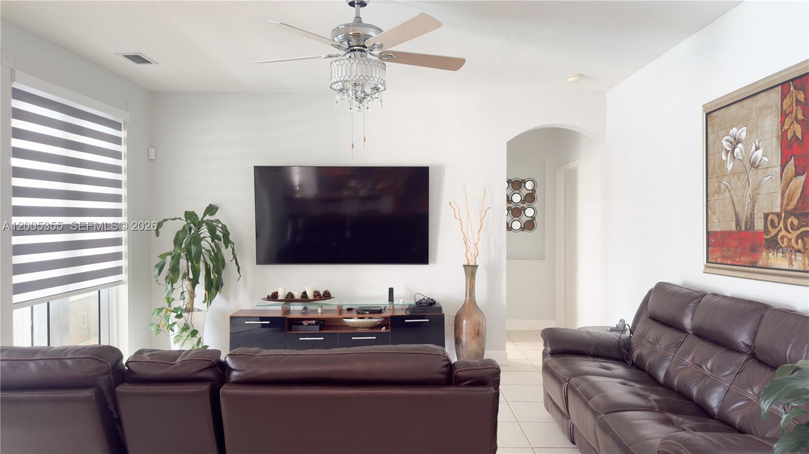 A B AT TAMIAMI TRAIL PHAS - Residential