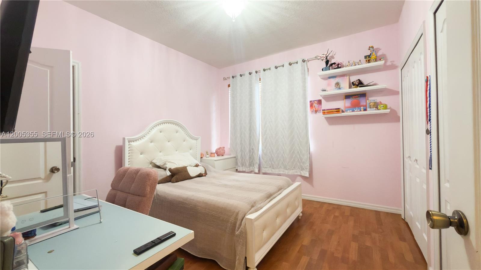 A B AT TAMIAMI TRAIL PHAS - Residential