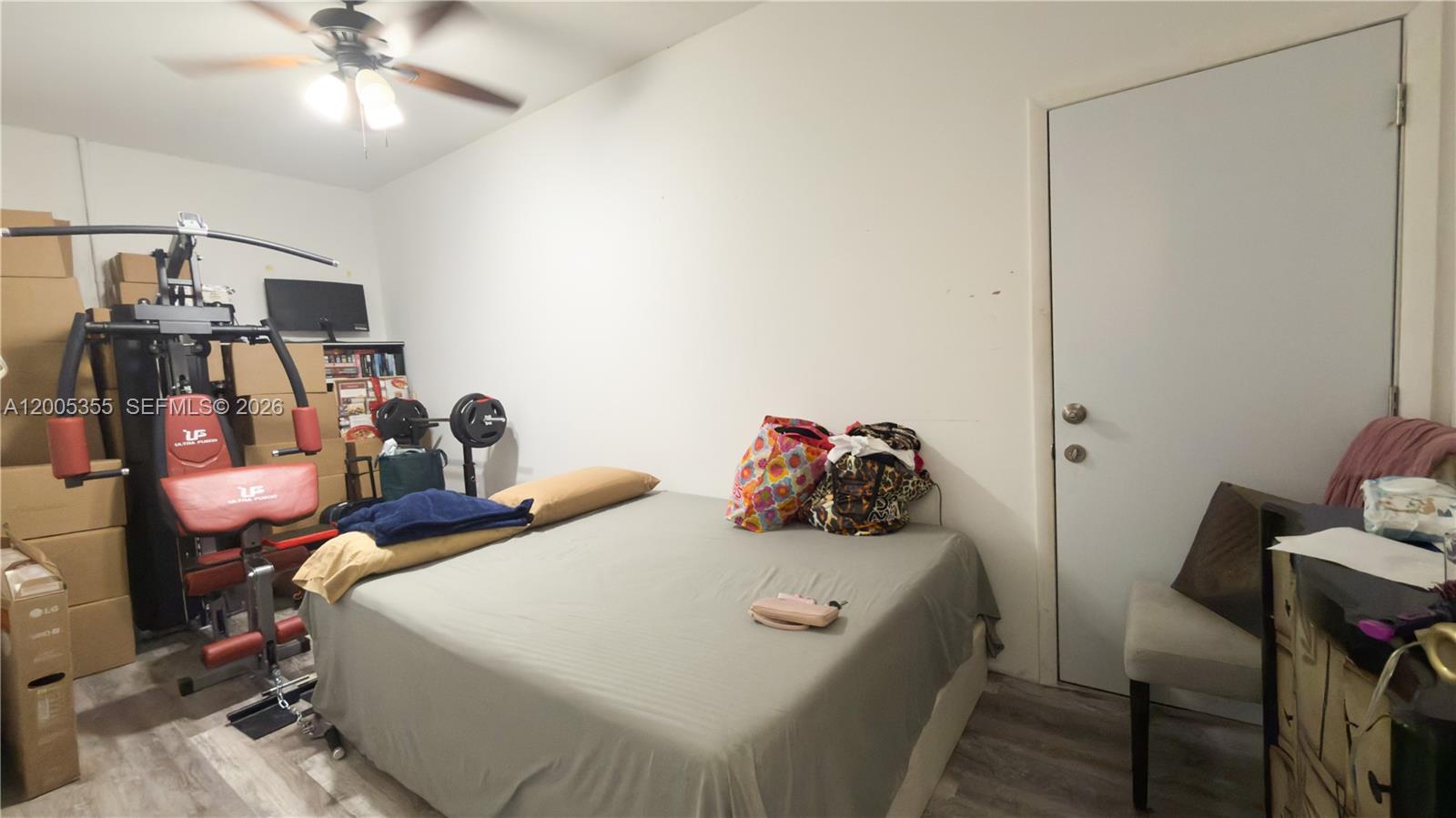 A B AT TAMIAMI TRAIL PHAS - Residential