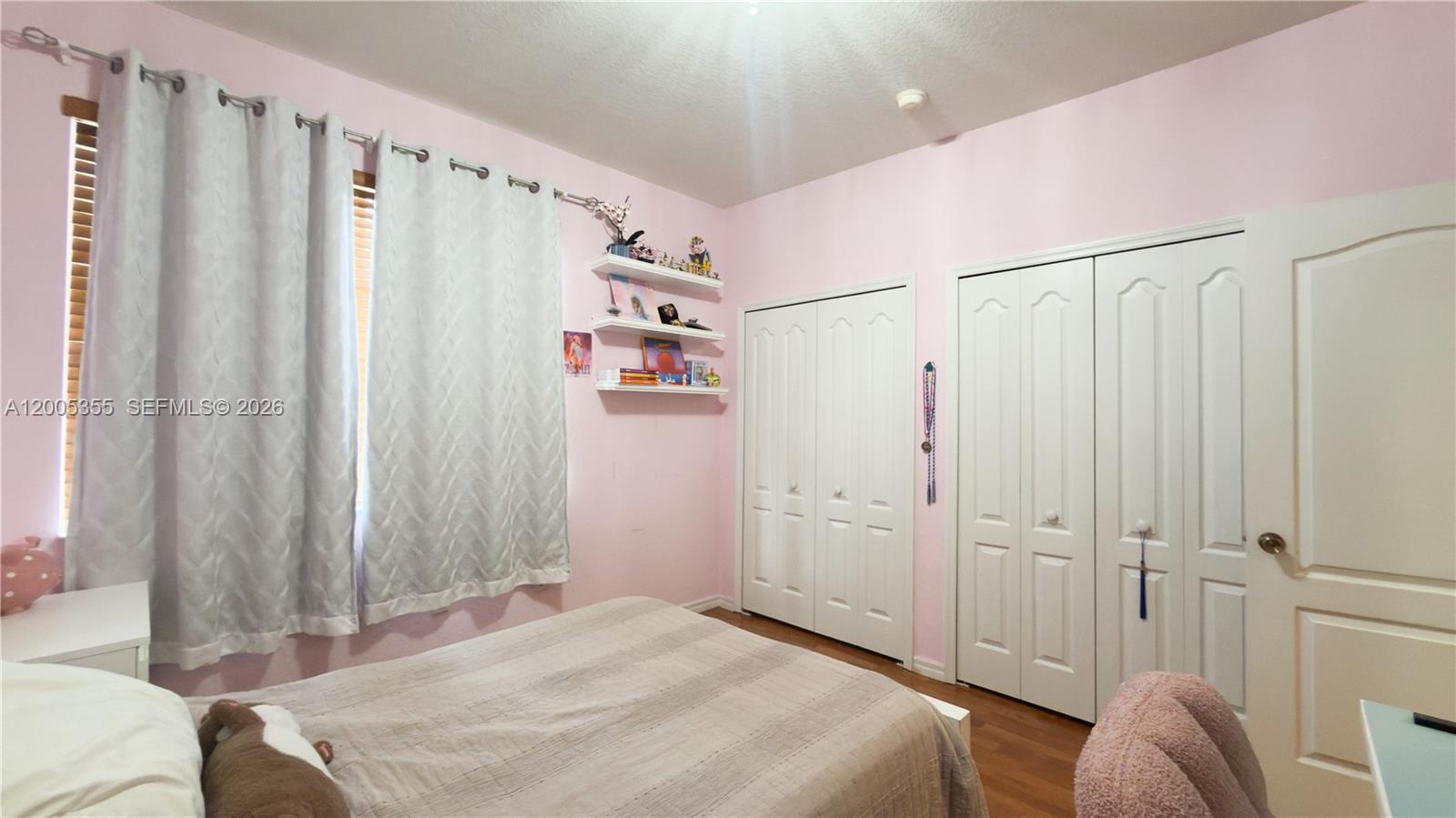 A B AT TAMIAMI TRAIL PHAS - Residential