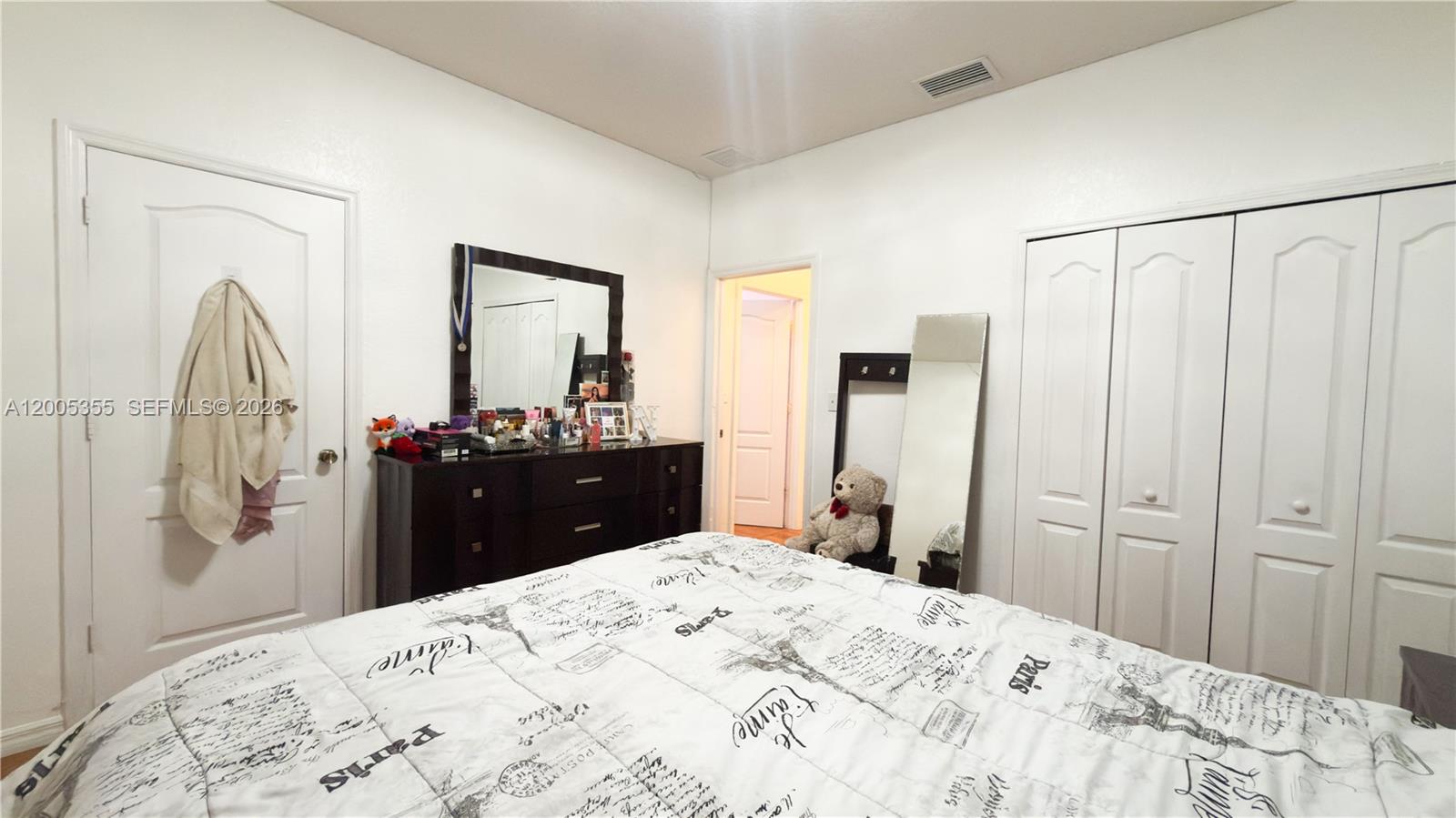 A B AT TAMIAMI TRAIL PHAS - Residential