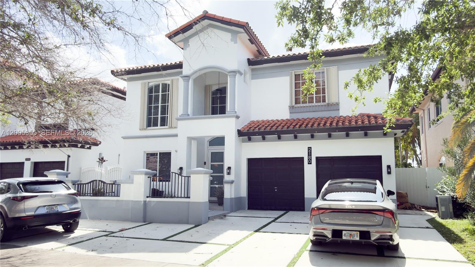 A B AT TAMIAMI TRAIL PHAS - Residential