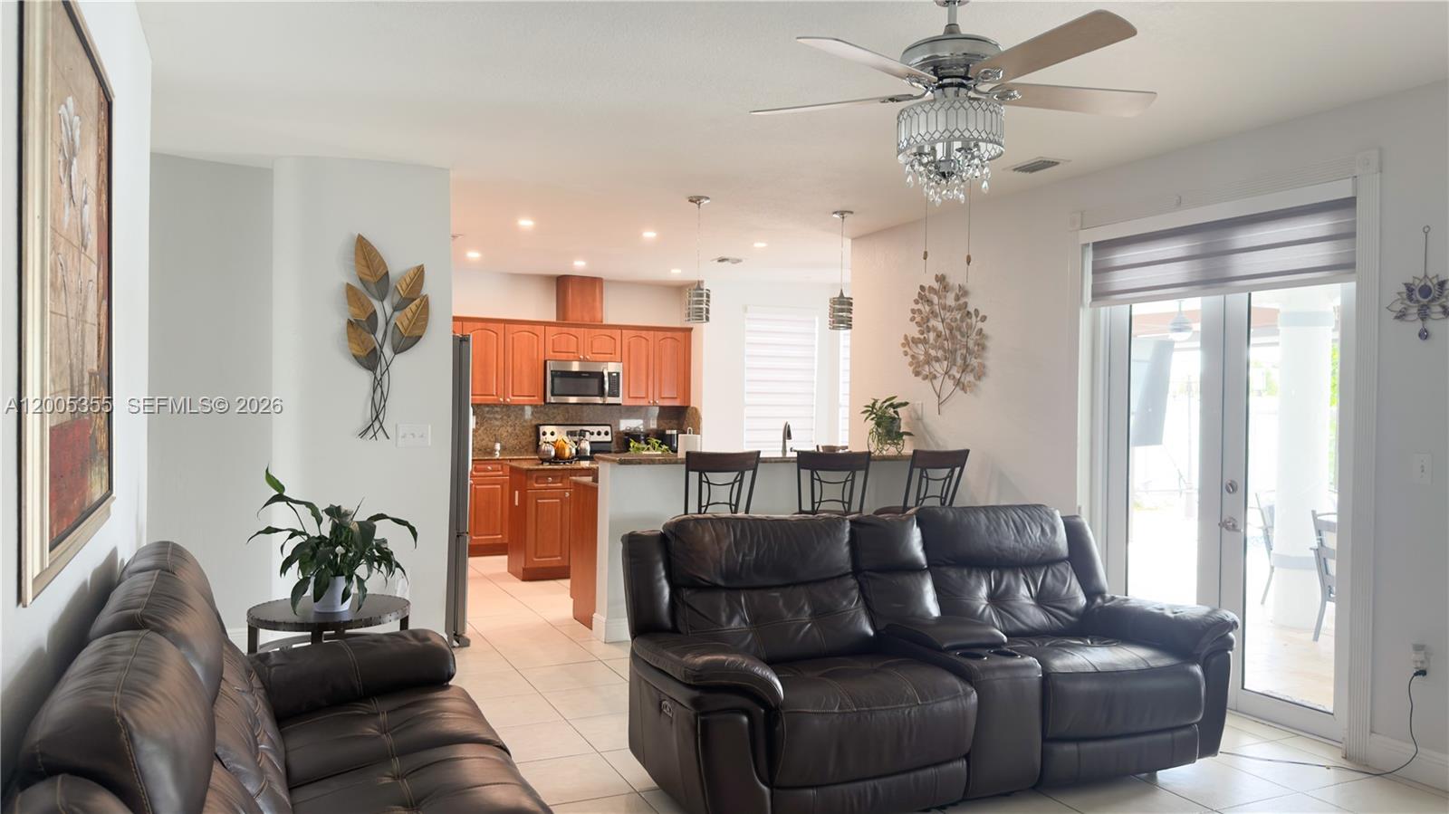A B AT TAMIAMI TRAIL PHAS - Residential