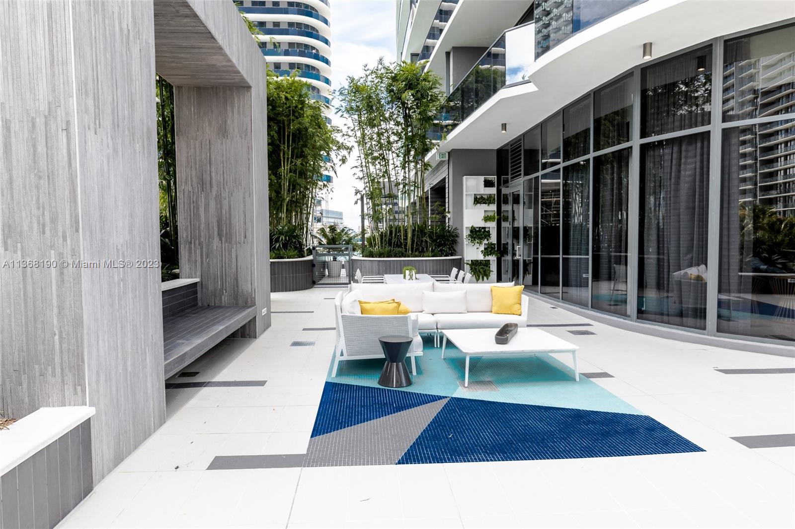 BRICKELL HEIGHTS EAST CON - Residential Lease