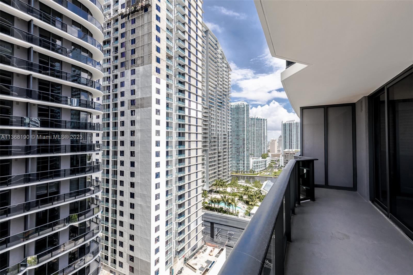 BRICKELL HEIGHTS EAST CON - Residential Lease