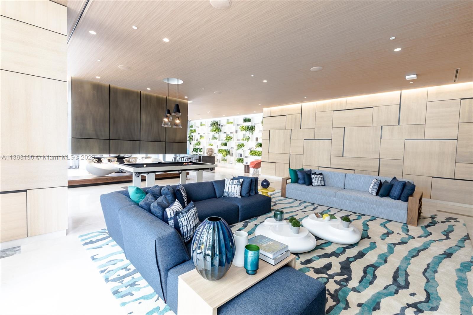 BRICKELL HEIGHTS EAST CON - Residential Lease
