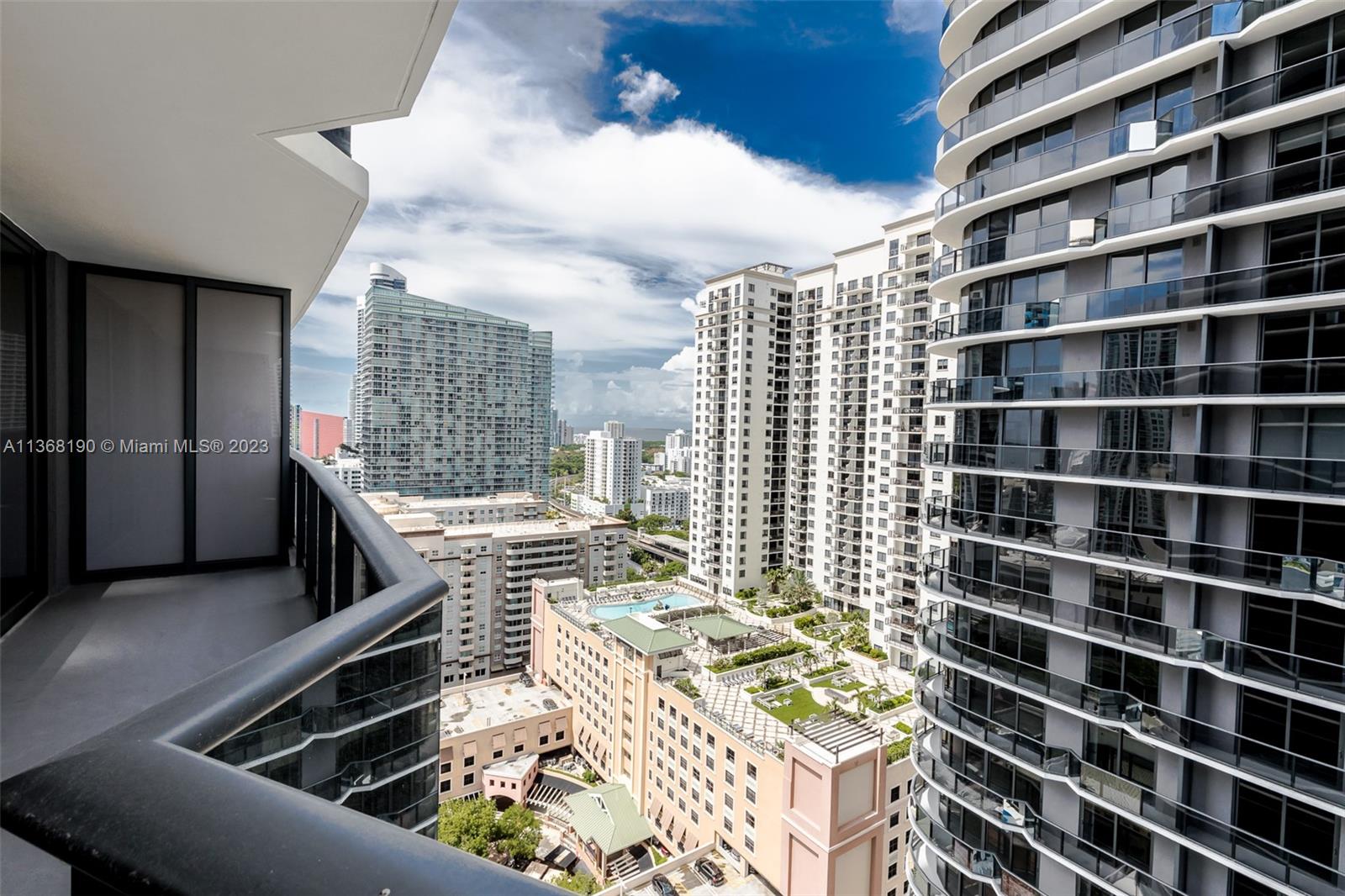 BRICKELL HEIGHTS EAST CON - Residential Lease