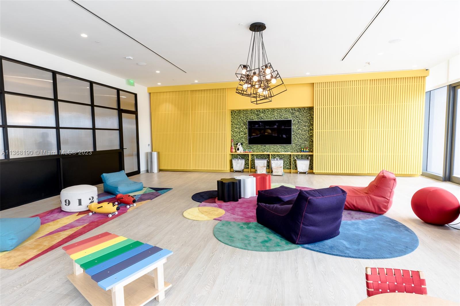 BRICKELL HEIGHTS EAST CON - Residential Lease