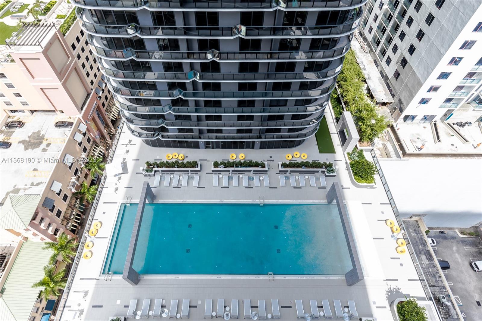 BRICKELL HEIGHTS EAST CON - Residential Lease