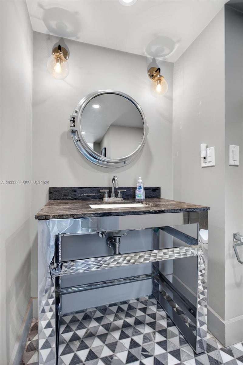 MIRASOL OCEAN TOWERS COND - Residential