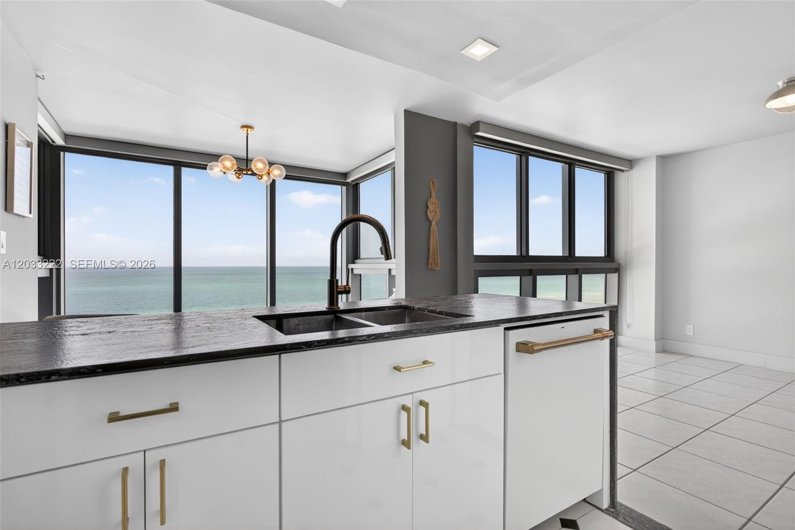 MIRASOL OCEAN TOWERS COND - Residential
